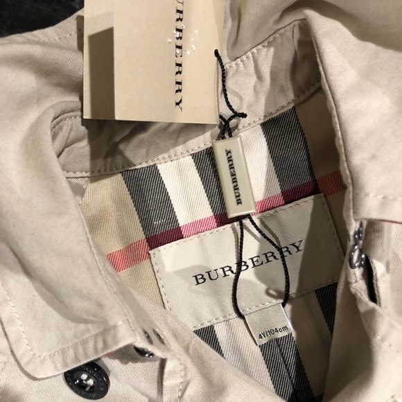 Burberry Trench Coat 4 Years 104 cm For Girls Brand New  With Tag - Picture 7 of 7